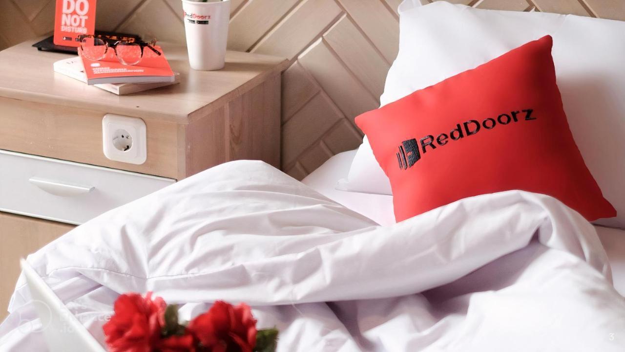 Reddoorz New Haru Hotel Phan Khiem Ich Bandar Ho Chi Minh Luaran gambar